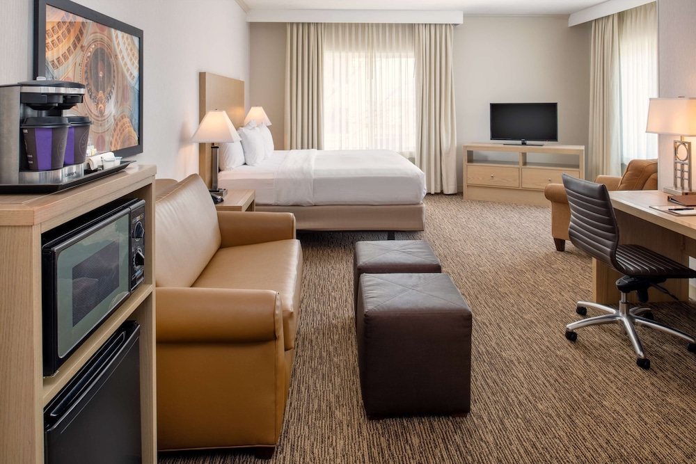 DoubleTree by Hilton Olympia Downtown Capitol District - photo 13