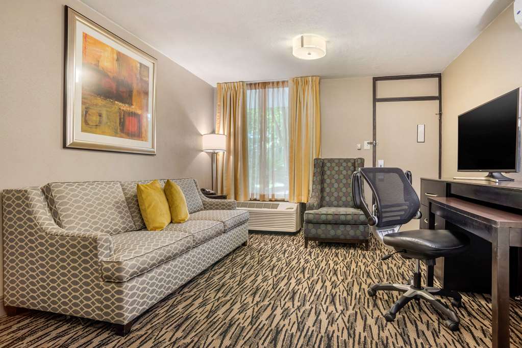 Clarion Inn and Conference Center - photo 27