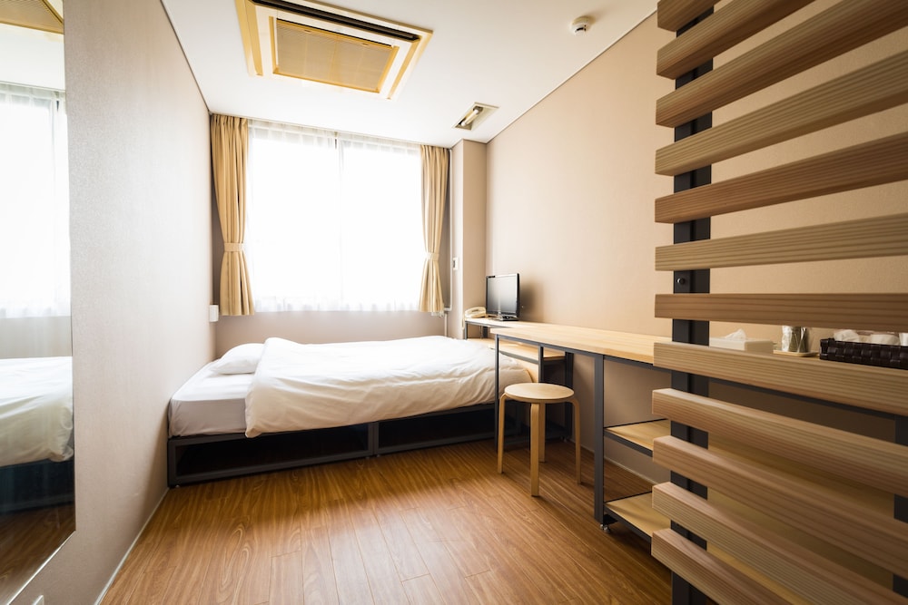 Hotel Sungarden Matsuyama in Matsuyama, Japan