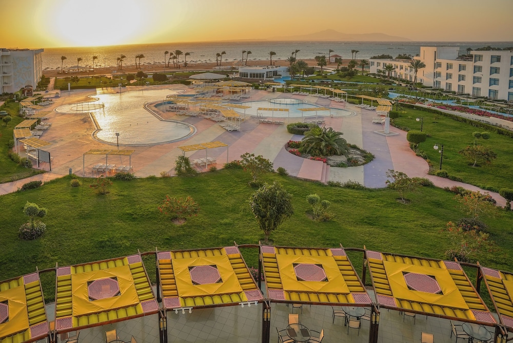 Amarina Sun Resort and Aqua Park — 5-Star Luxury Hotel in Sharm El-Sheikh, Egypt