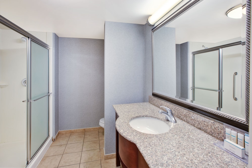 Hampton Inn & Suites Cape Cod West Yarmouth - photo 30