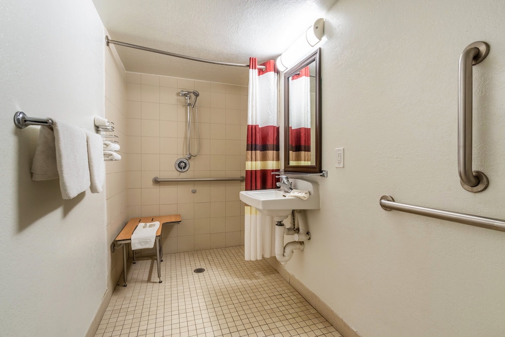Red Roof Inn Phoenix Midtown - photo 22