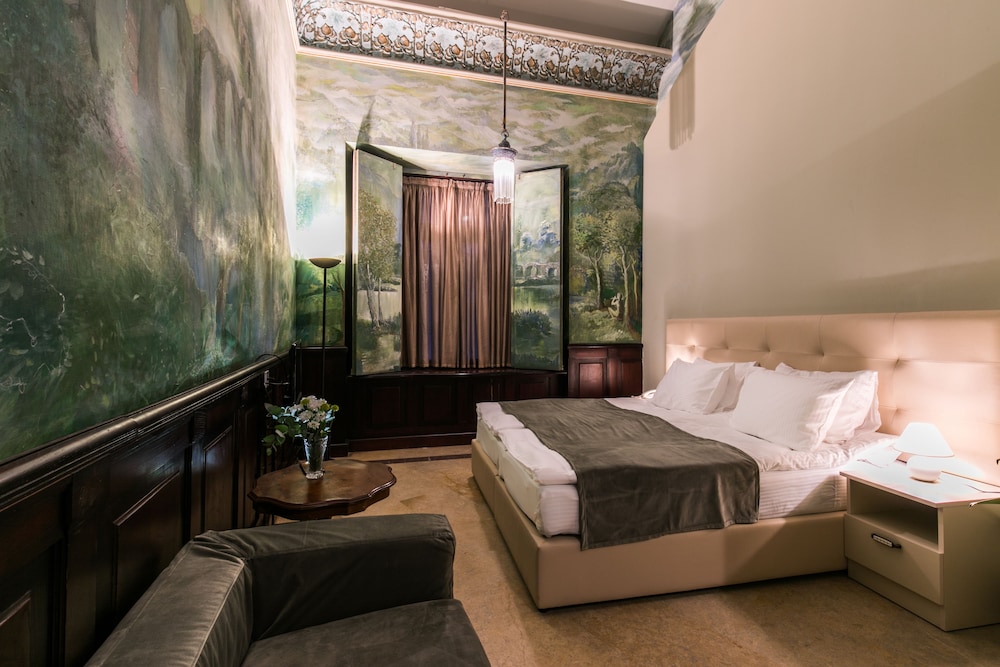 Emigrant - carbon neutral hotel in Tbilisi