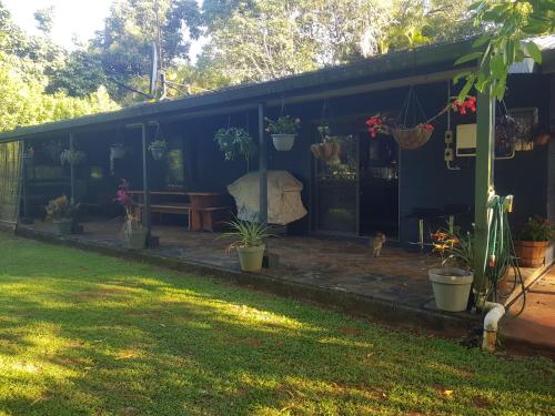 Rustic Retreat — 4-Star Luxury Hotel in None, Australia