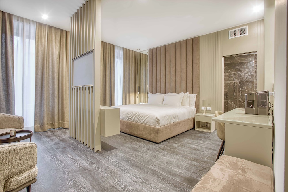Le Suite del Corso The Smart Boutique Aparthotel By OSPITAMI — 4-Star Luxury Hotel in Milan, Italy