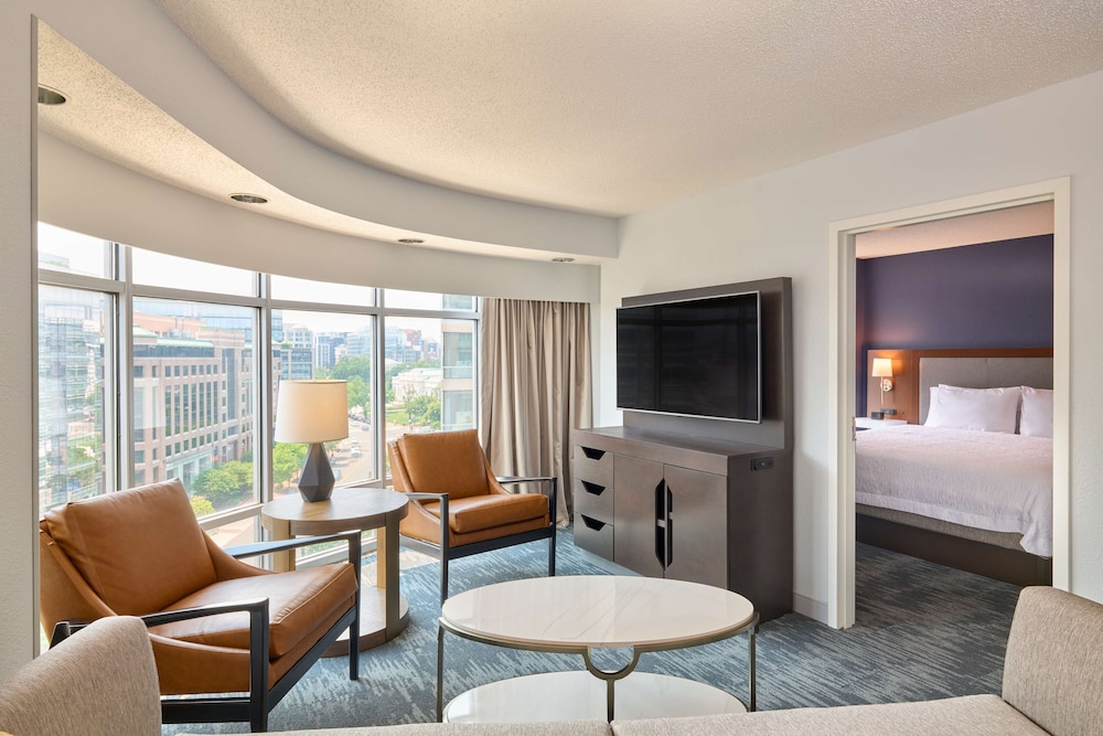 Hampton Inn Washington Downtown Convention Center - photo 20