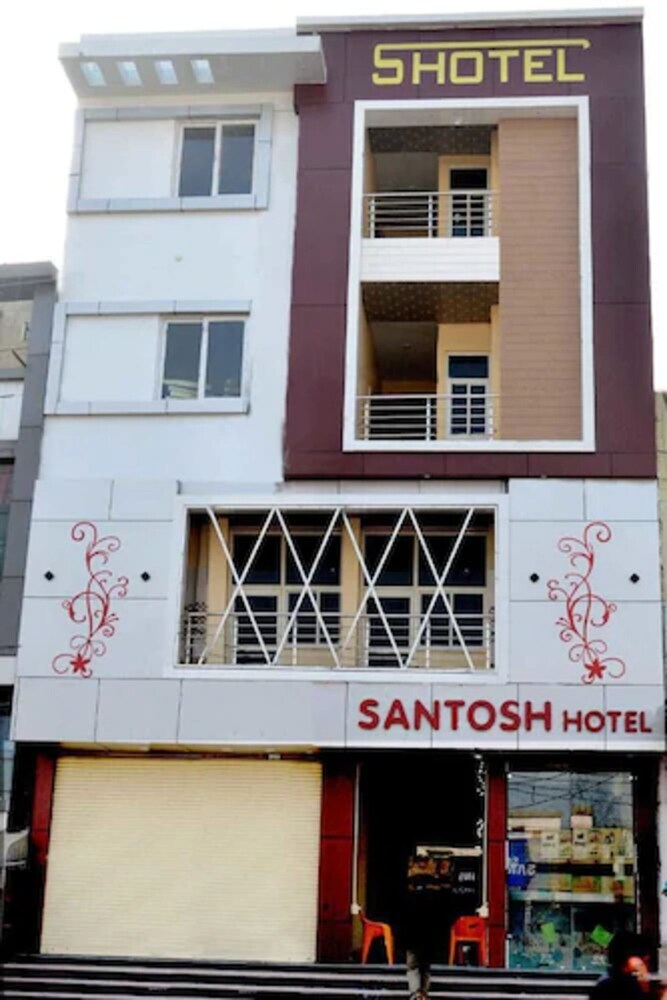 Santosh Hotel - carbon neutral hotel in Kota