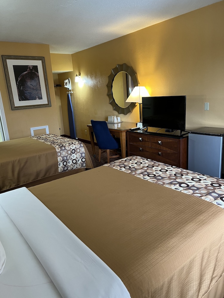 Executive Inn Schenectady - photo 6