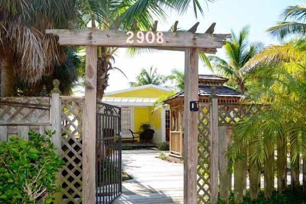 4 Beach Lovers Unit 1 - photo 38