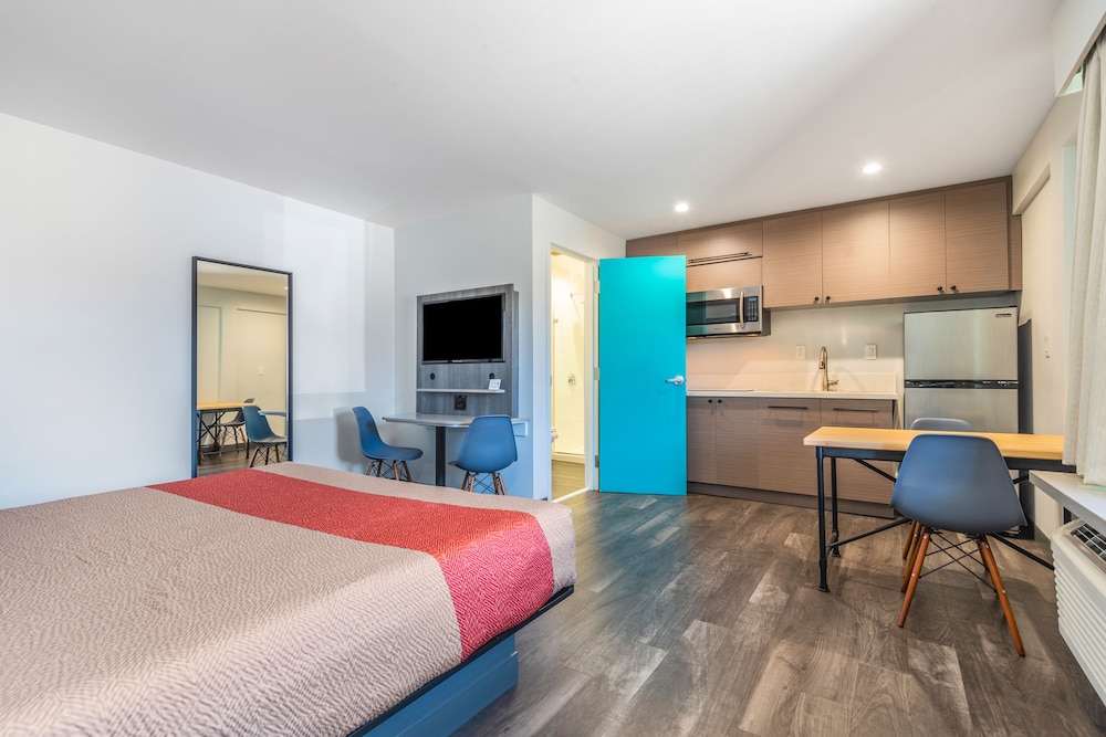 Solo Motel Broadway - featured photo