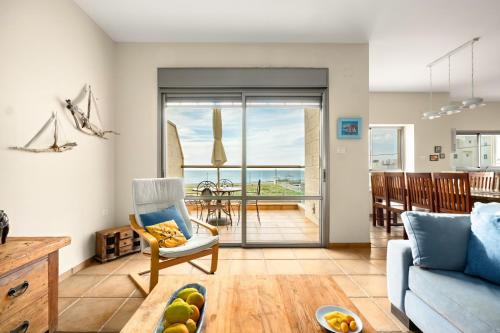 Nahariya Beachside Stay by Sea N' Rent — 4-Star Luxury Hotel in Nahariyya, Israel