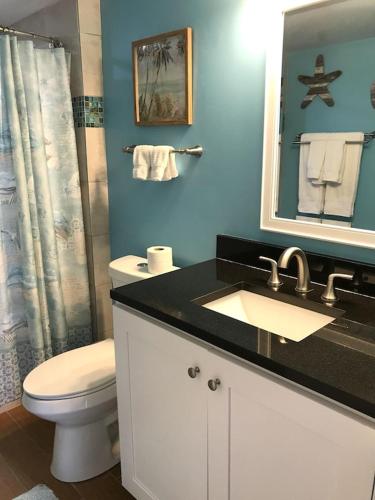Tropical Daze Oceanfront Paradise — 4-Star Luxury Hotel in Tavernier, United States