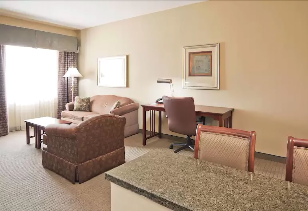 Staybridge Suites Covington - photo 7