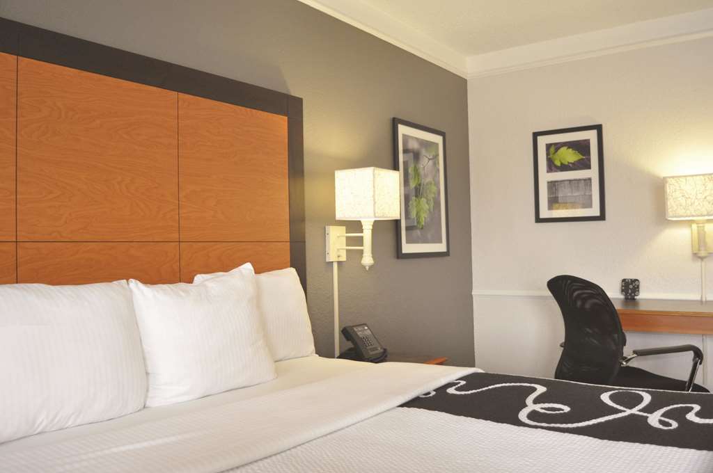 La Quinta Inn by Wyndham Dallas Uptown - photo 31