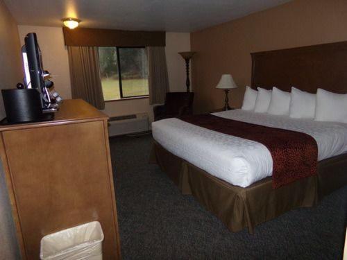 Cowlitz River Lodge - photo 16