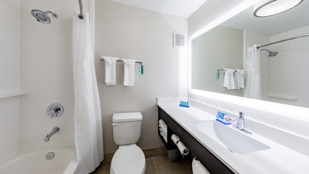 Holiday Inn Express & Suites Hood River by IHG - photo 34