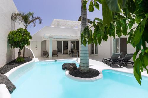 Bahiazul Villas Corralejo by Vreagestion — 4-Star Luxury Hotel in Corralejo, Spain