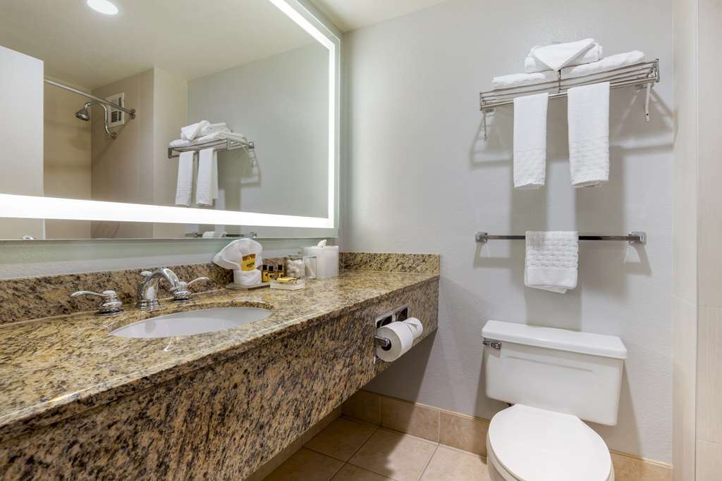 Best Western Plus Bayside Inn - photo 26