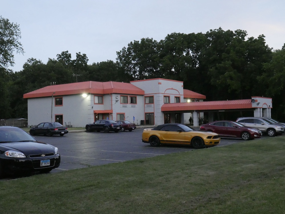Sun Inn Motel - photo 23