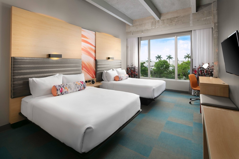 Aloft Miami Airport - photo 9