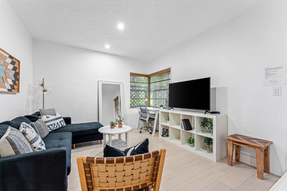Beautiful Apt in Victoria Park — 4-Star Luxury Hotel in Fort Lauderdale, United States
