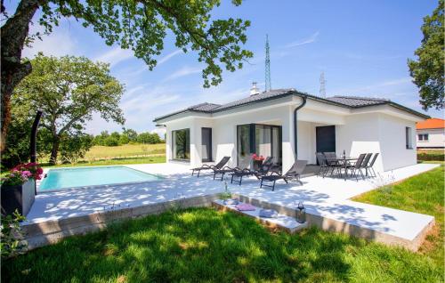 3 Bedroom Amazing Home In Rasa — 4-Star Luxury Hotel in Rasa, Croatia