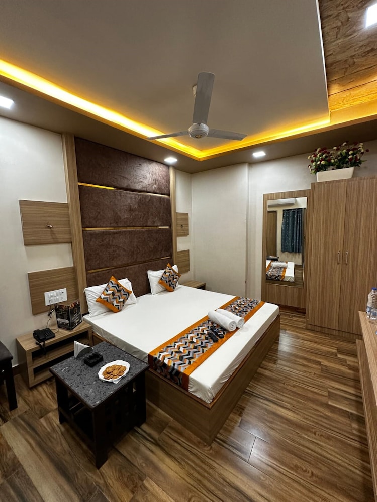 Hotel Royal Suites — Ajmer