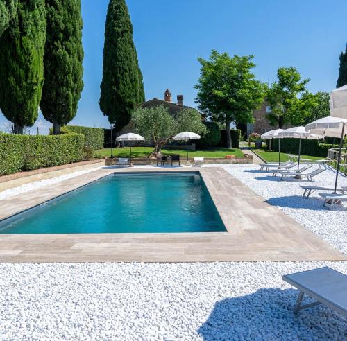Villa Arnilù — 4-Star Luxury Hotel in San Gimignano, Italy