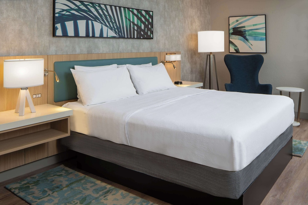 Hilton Garden Inn Orlando Airport - photo 13