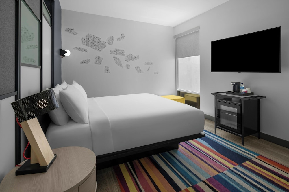 Aloft Savannah Downtown Historic District - photo 18