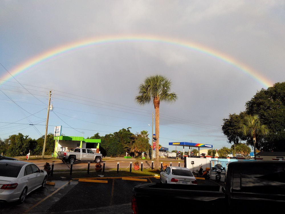 Merida Inn and Suites - photo 38