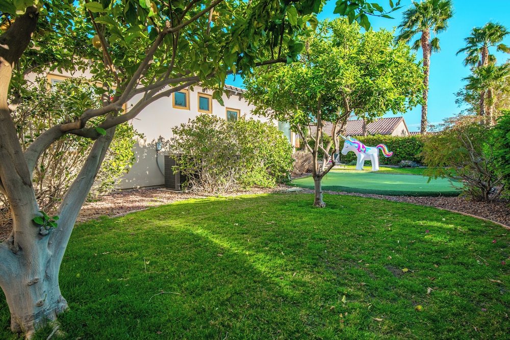 5BR Resort Style Entertainer with Pool Spa BBQ - photo 51