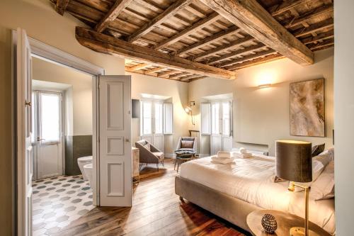 Febo Decharm apartment — 4-Star Luxury Hotel in Rome, Italy