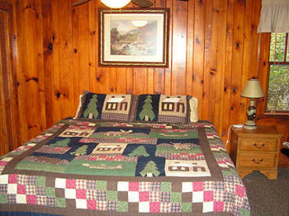 Cabins At Twinbrook Resort - photo 8