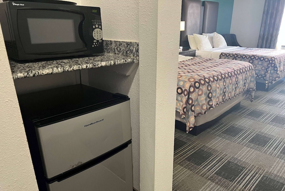 Days Inn by Wyndham Alva - photo 14