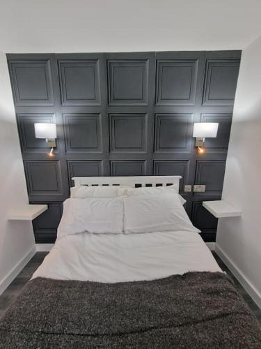 Delightful cabin retreat wrapped by natural beauty — 4-Star Luxury Hotel in Dartford, United Kingdom