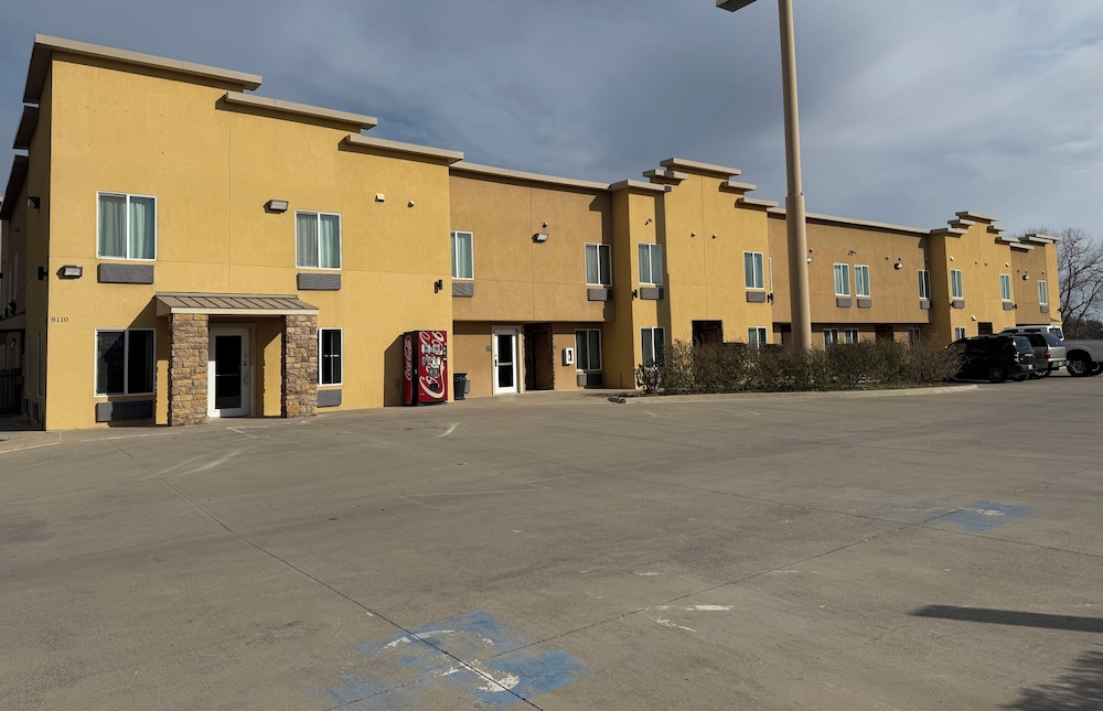 West Worth Inn and Suites - featured photo