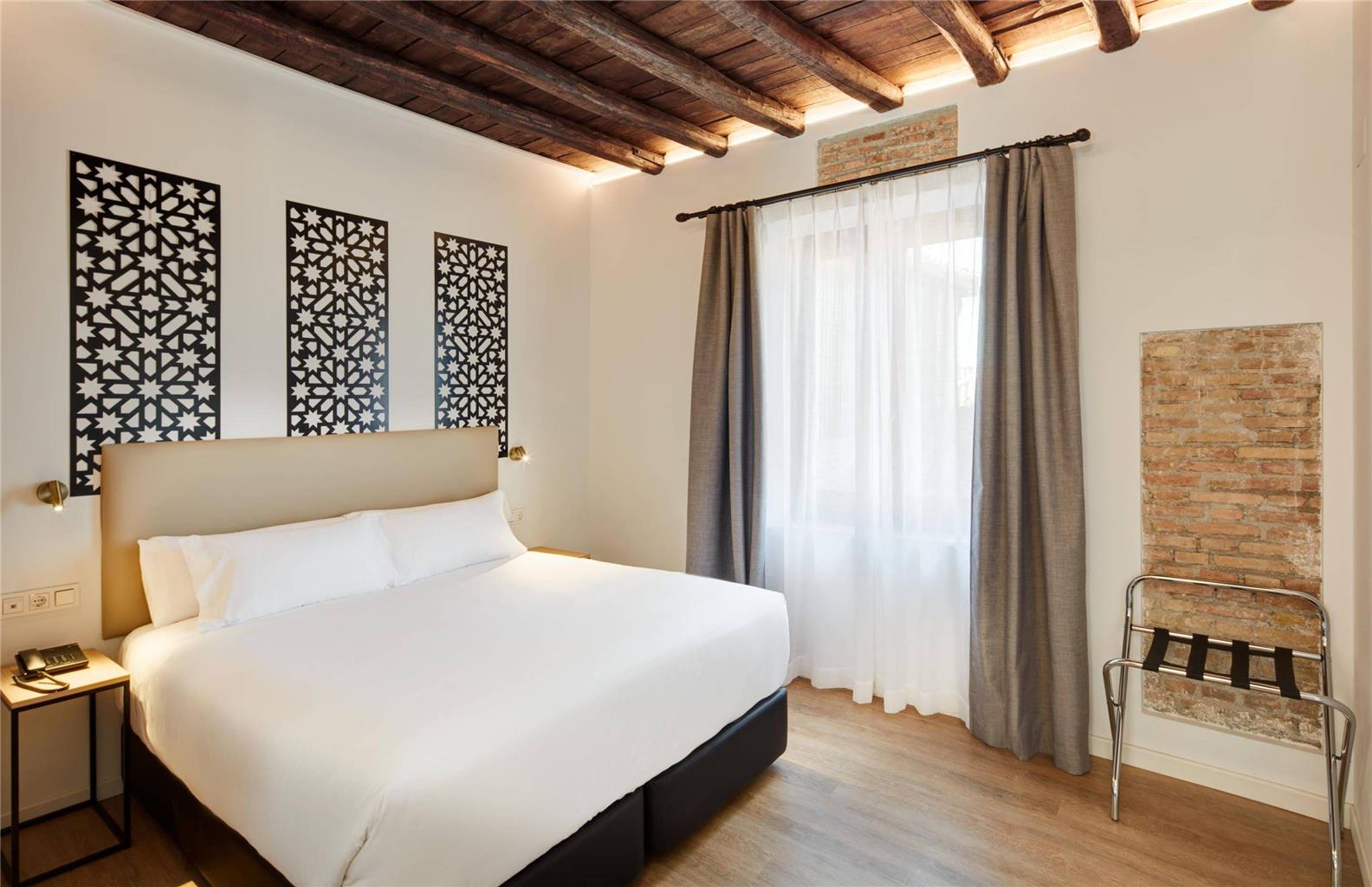 Sercotel Granada Suites - carbon neutral hotel in Granada