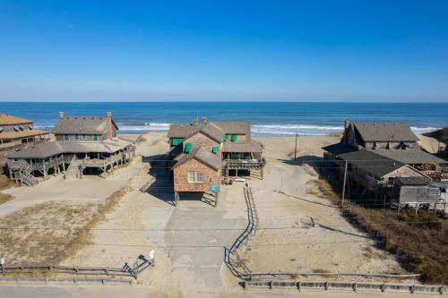 NH325 Frank Wood Cottage c. 1923 — 4-Star Luxury Hotel in Nags Head, United States