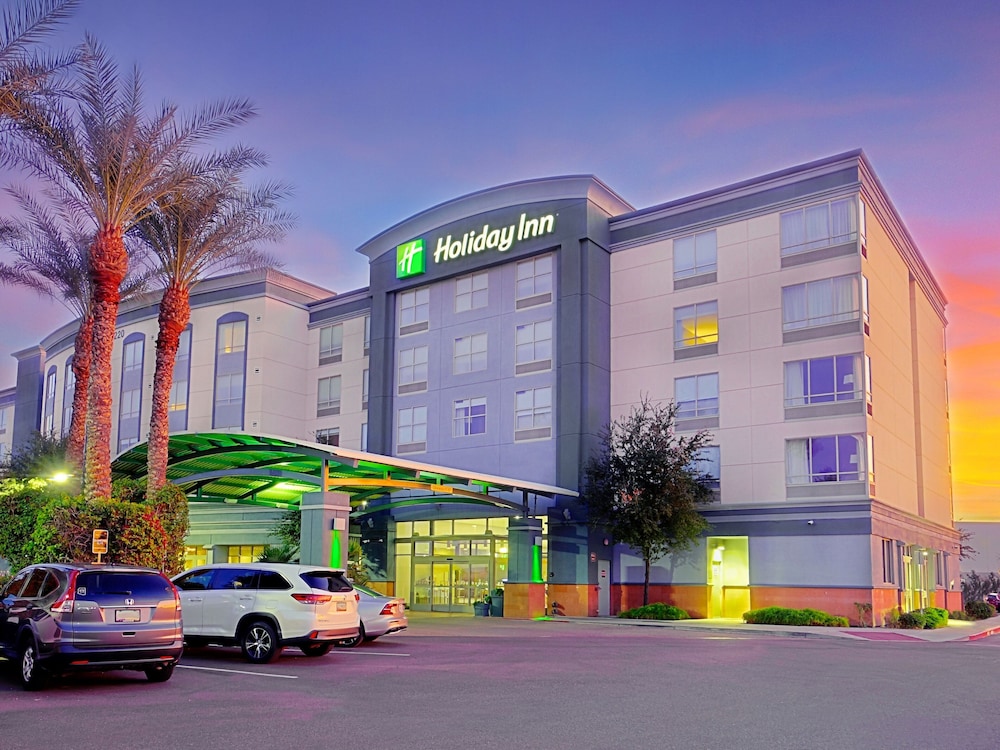 Holiday Inn Hotel & Suites Phoenix Airport By Ihg - featured photo