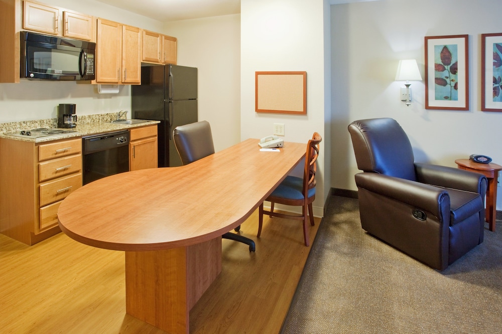 Candlewood Suites Columbus Fort Benning by IHG - photo 26