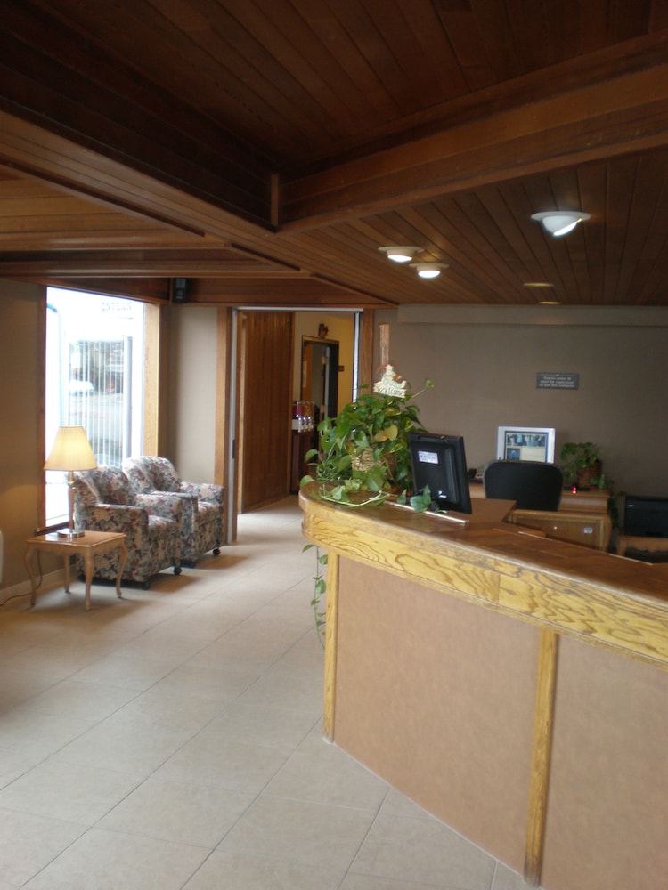 La Grande Inn - photo 5