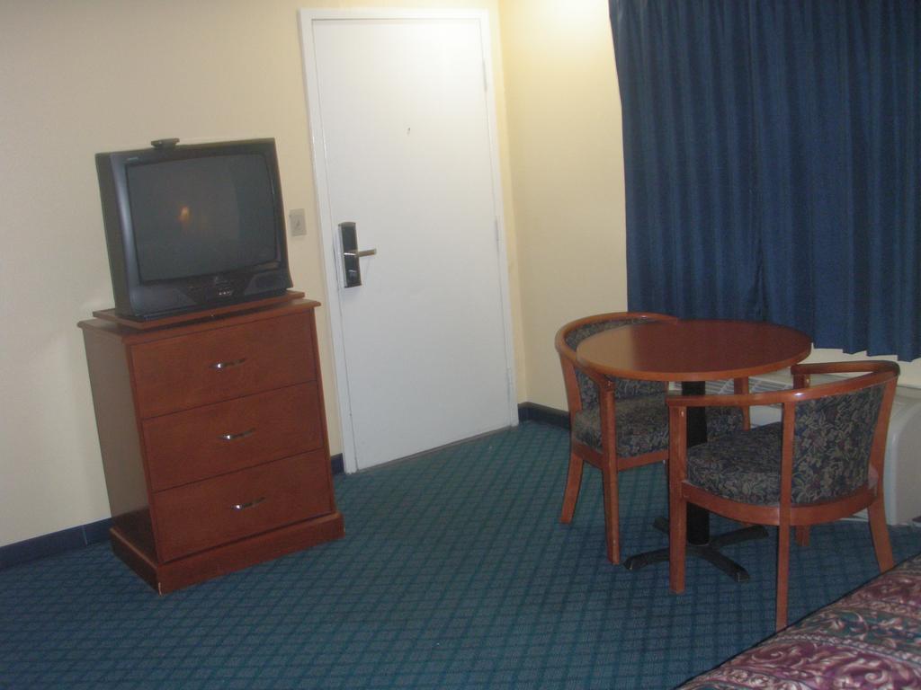San Jacinto Inn - photo 7