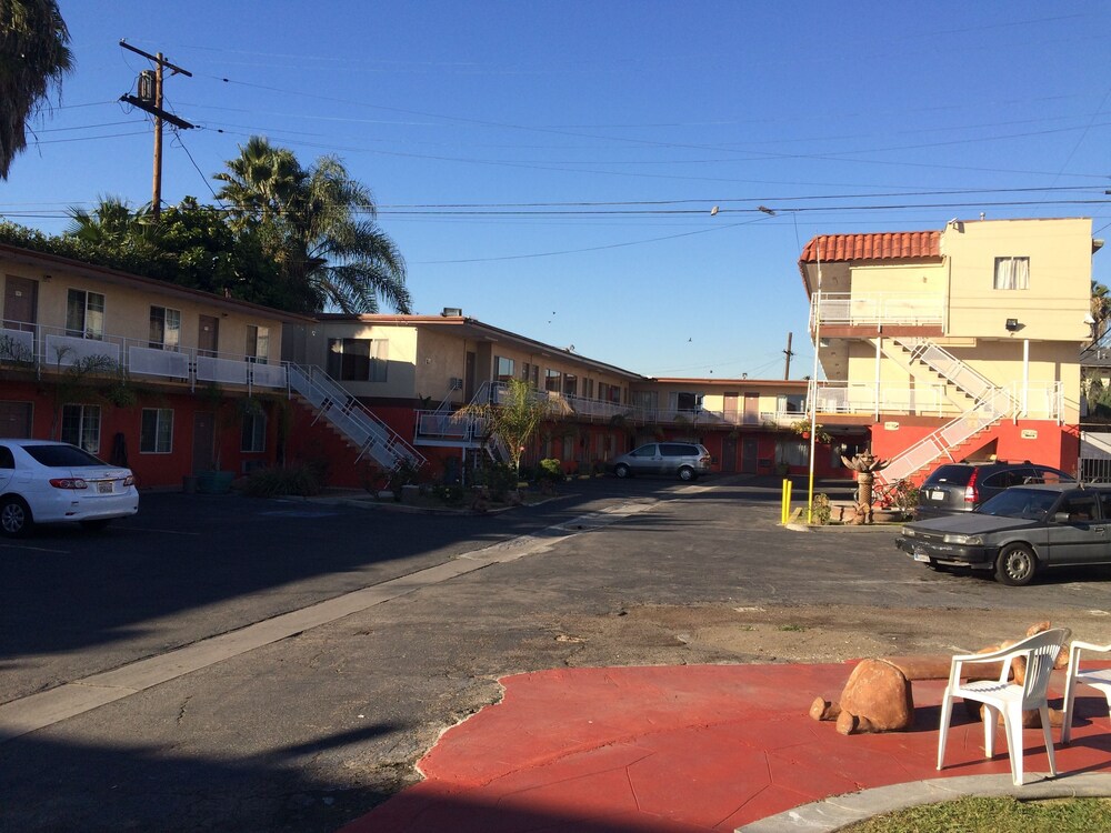 Long Beach Motel - photo 32