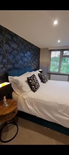 Harewell wood cabin