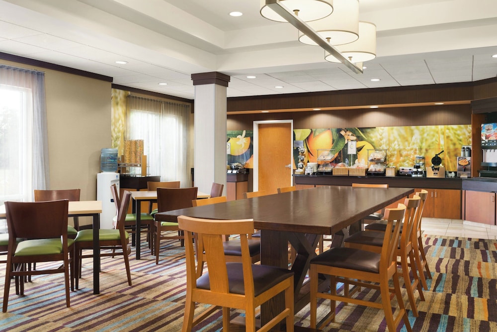 Fairfield Inn & Suites by Marriott Weirton - photo 18