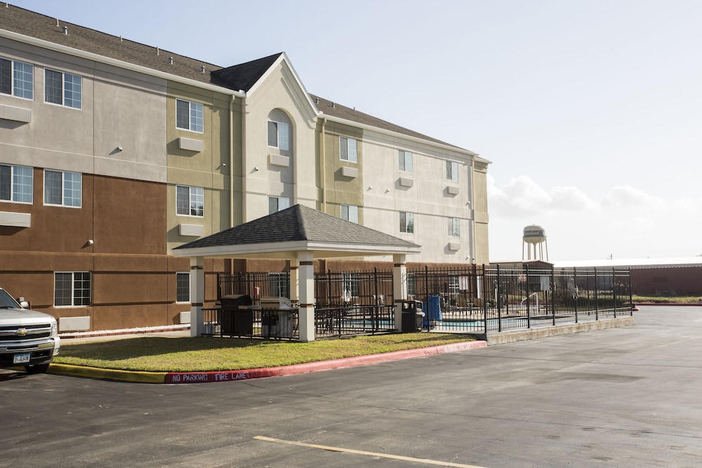 Candlewood Suites Port Arthur Nederland by IHG - photo 34