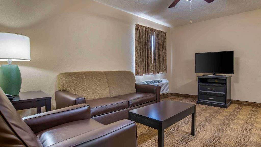 Studio 6 Suites Charlotte NC Tyvola Rd Executive Park - photo 12