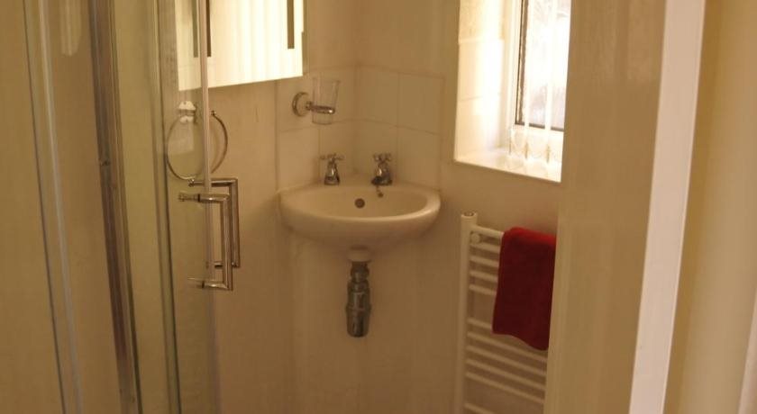 Robyns Guest House