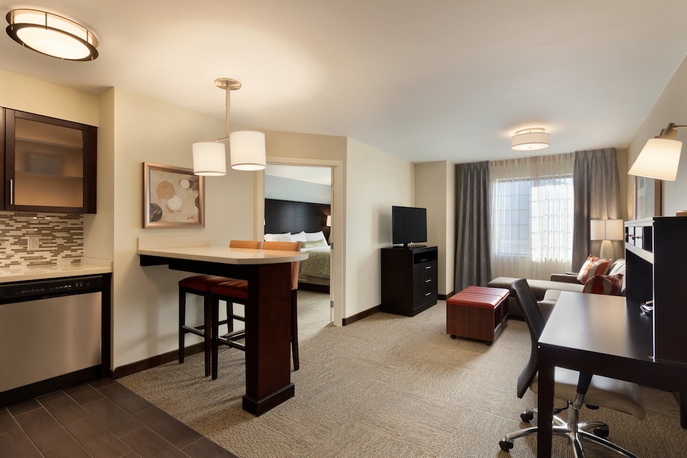 Staybridge Suites Midland by IHG - photo 9
